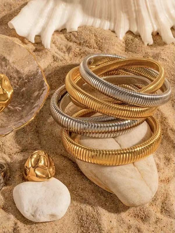 Light luxury fashion gold-plated three-layer bracelet titanium steel snake winding elastic bracelet bracelet