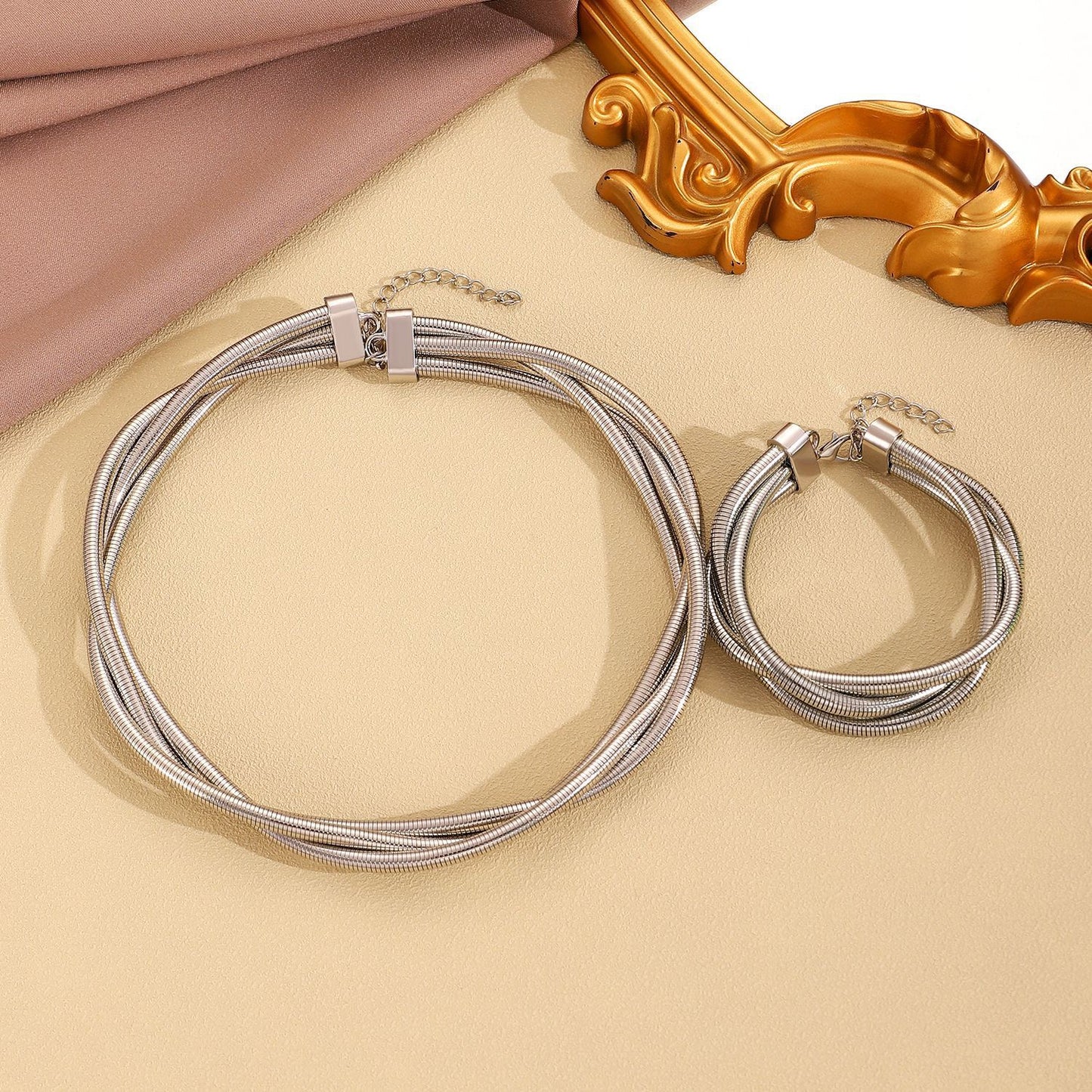 Personalized multi-layer elastic snake bone twist collar bracelet punk exaggerated jewelry set for women