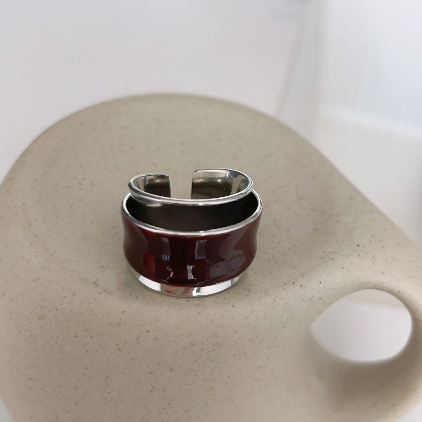 Maillard Chocolate Premium wine red enamel glaze double opening double ring design sense ring