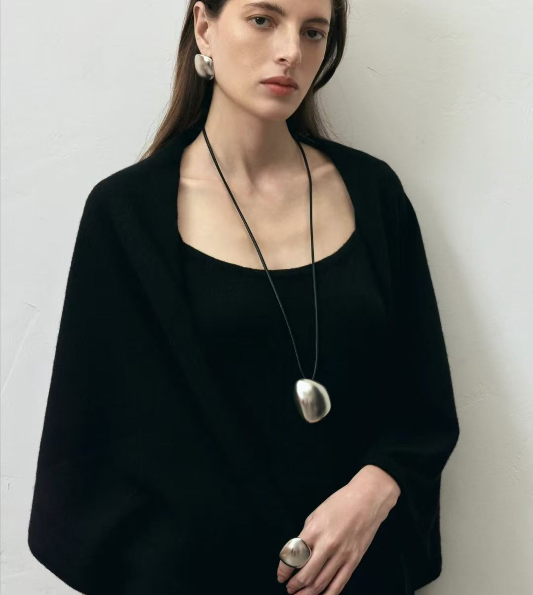 Brushed fashion necklace for women minimalist light luxury high-end niche sweater chain with retro European and American style long pendant