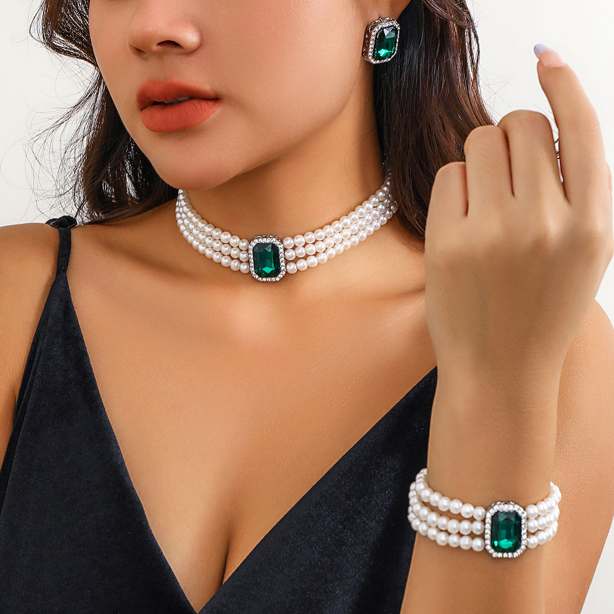 Light luxury short imitation pearl choker chain turquoise beaded ethnic style collar